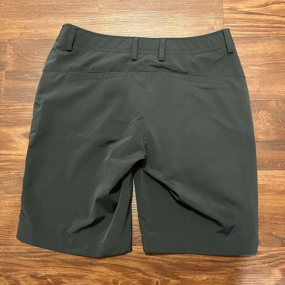 Oobe Lightweight Chino Shorts Size 4 - Picture 2 of 8
